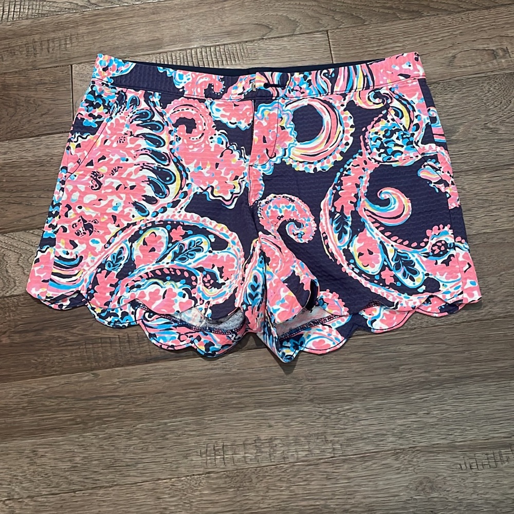Lilly Pulitzer buttercup shorts